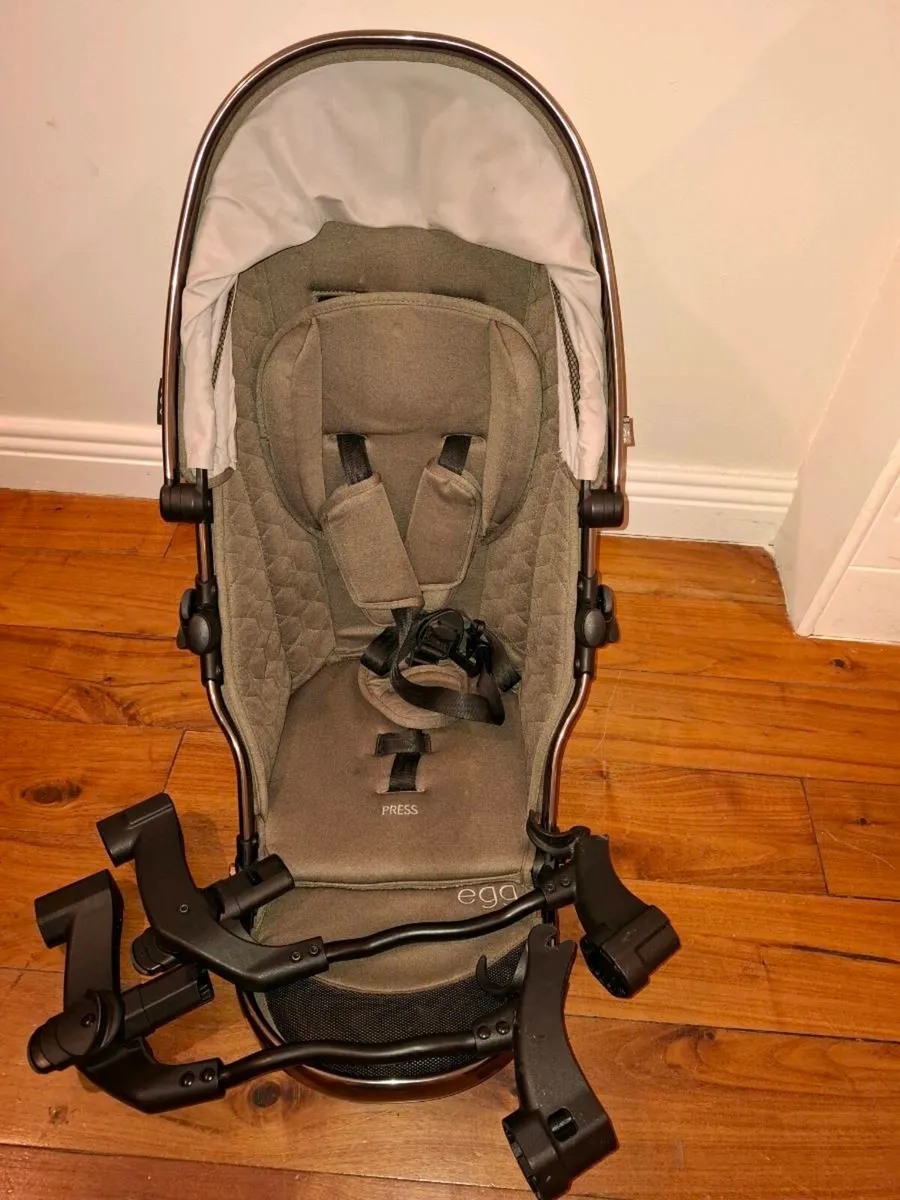 Egg Tandem Seat & Double Adapters - Image 2