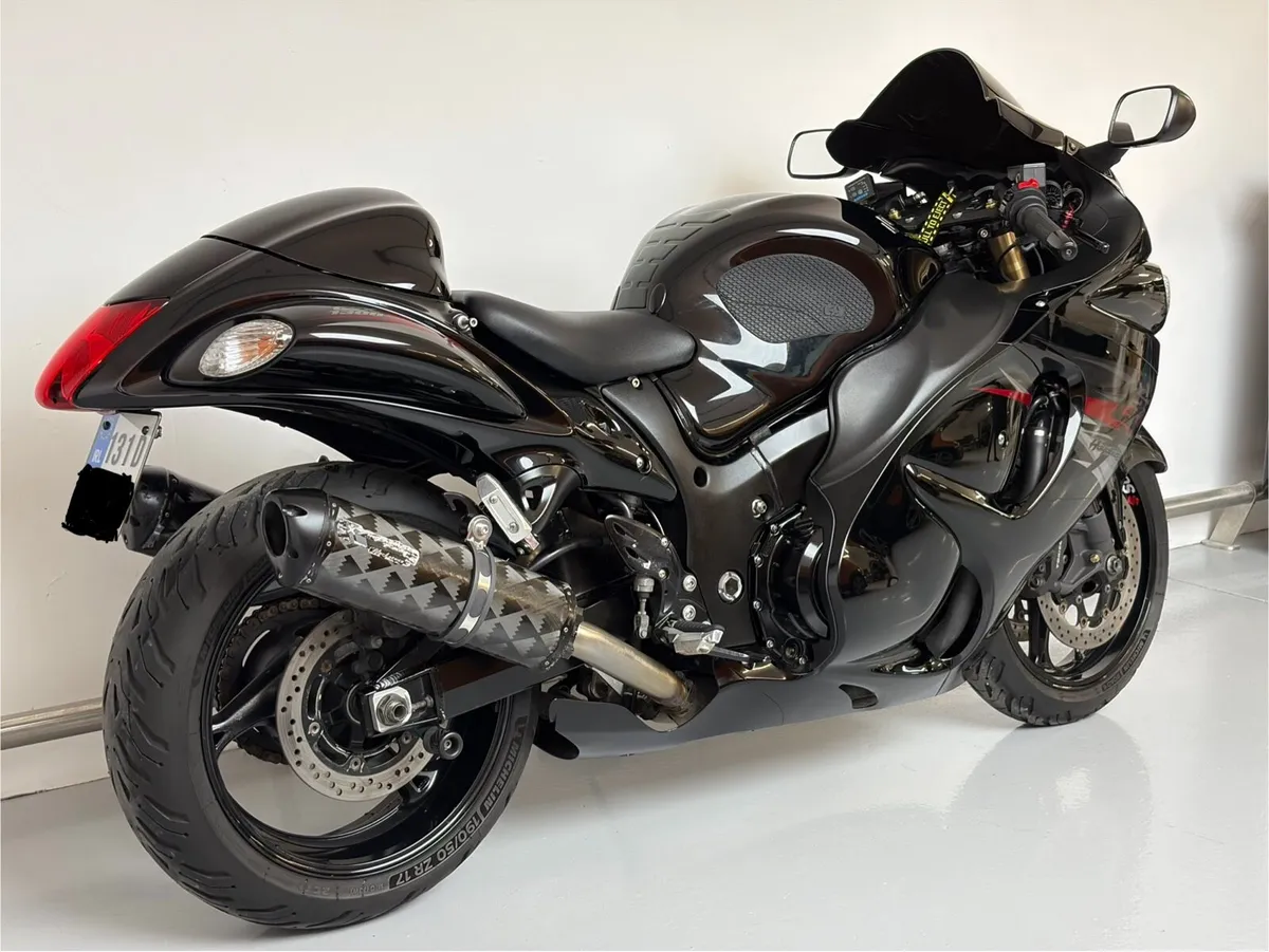 SUZUKI HAYABUSA GSX1300R ** MAY PART EX ** - Image 3