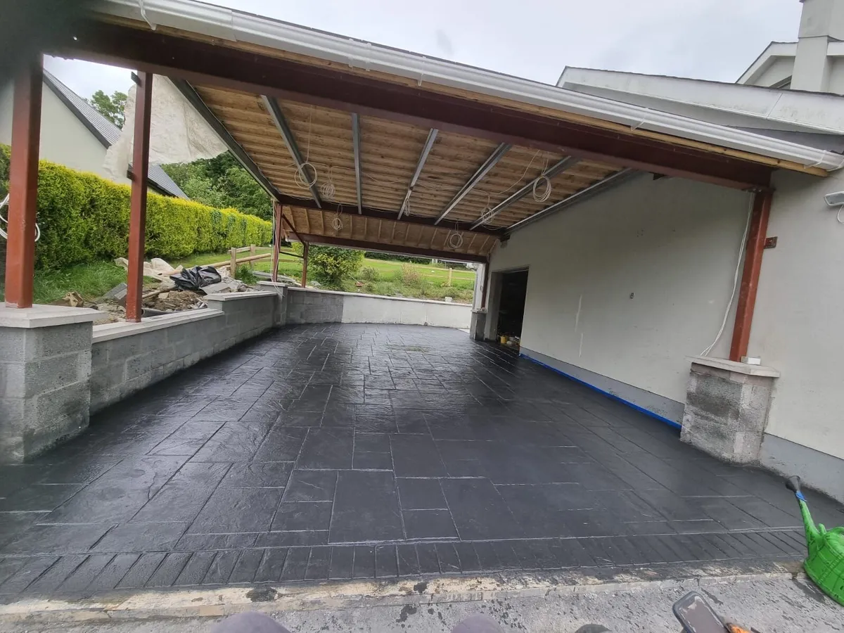 Coloured imprinted concrete - Image 4