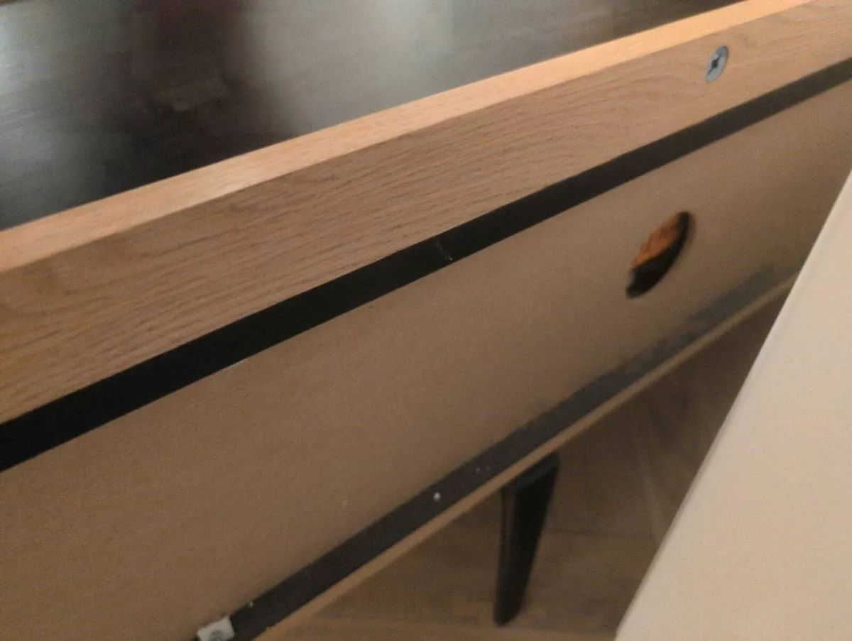 TV Unit - Image 3