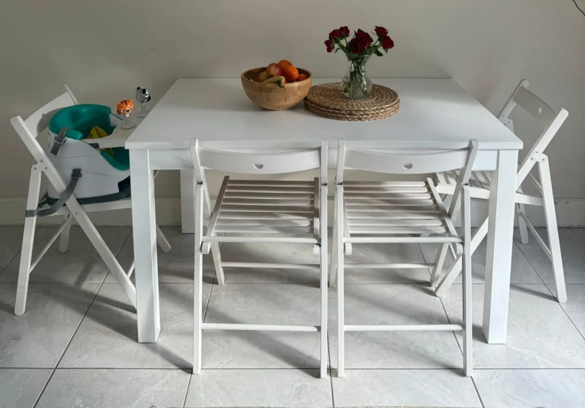 Dinning table - Image 1