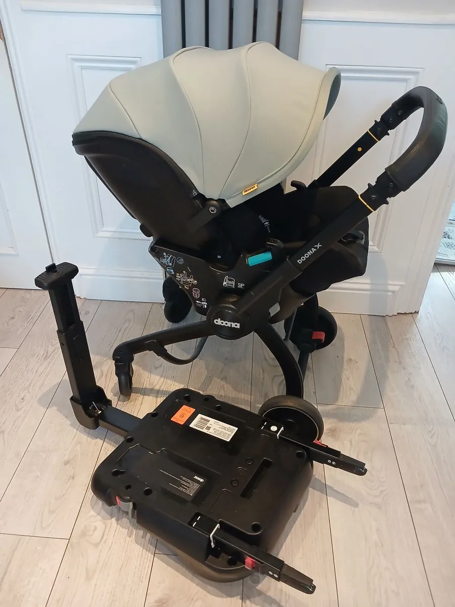 Doona X Car seat and isofix base - Image 3