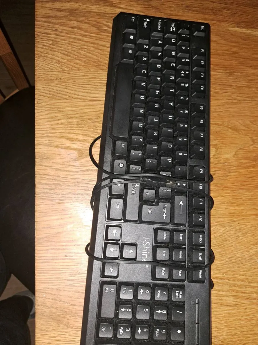 Computer key board - Image 1