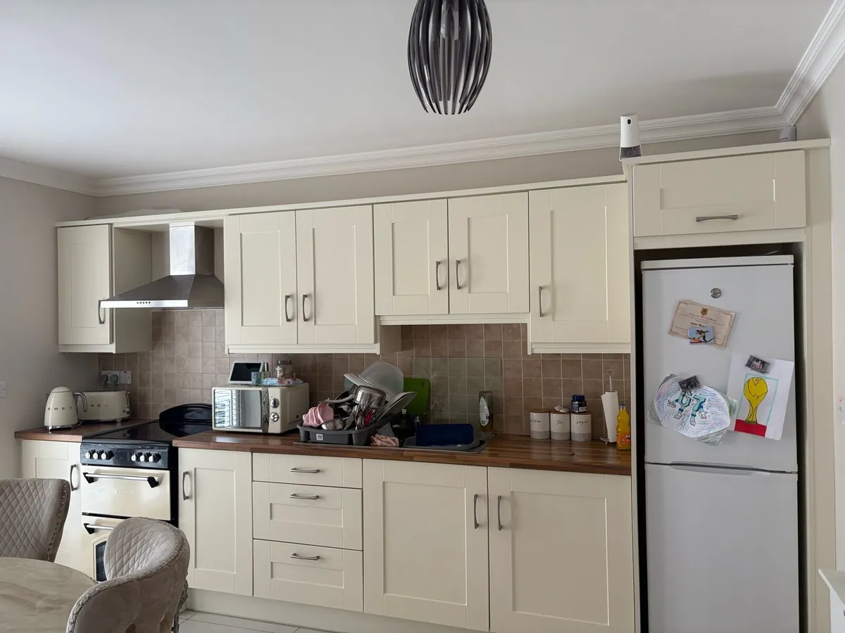 Kitchen and Appliances - Image 2