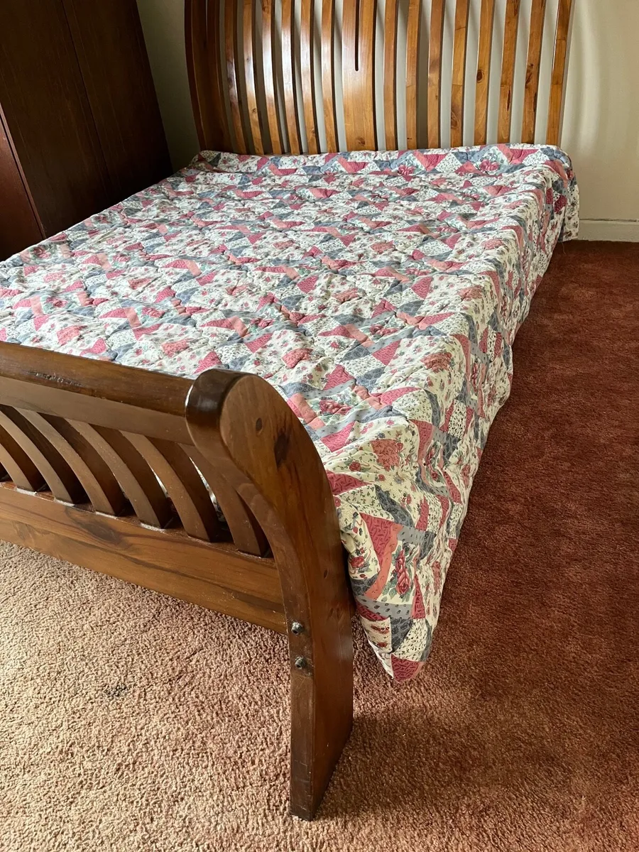 Sleigh Bed - Image 3