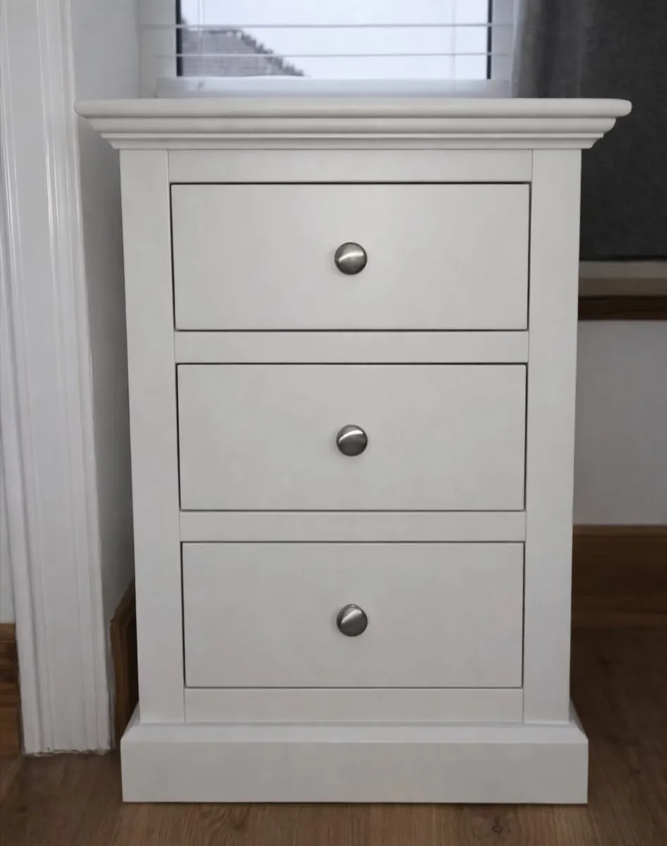 Bedroom furniture-complete or separately - Image 4