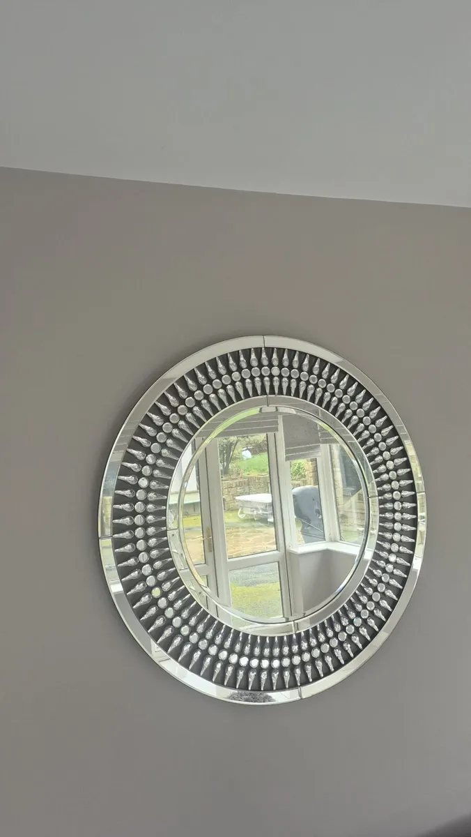 Mirrored lamp