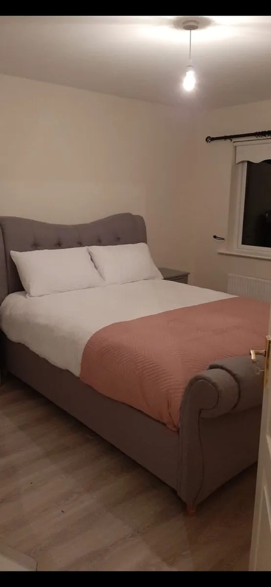 King size bed frame - Image 2