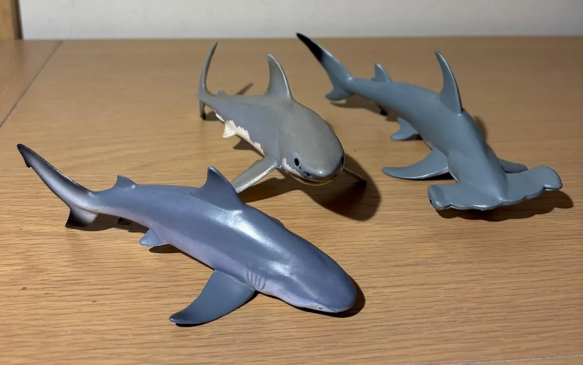 SHARKS SCHLEICH & PAPO X 3 - Image 2