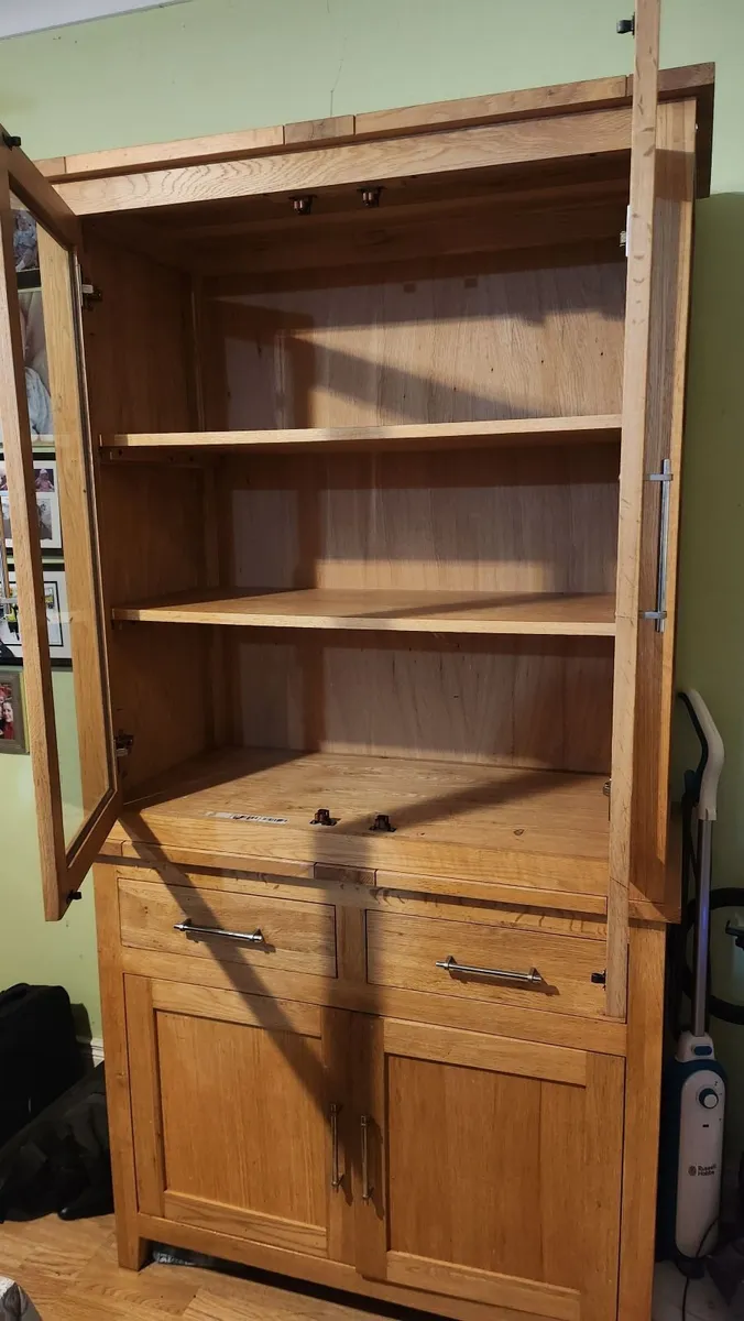Kitchen Cabinet,solid timber with glass front - Image 2