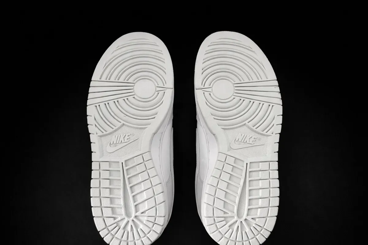 Nike dunk low photon dust DD1503-103 UK7/UK8 - Image 4