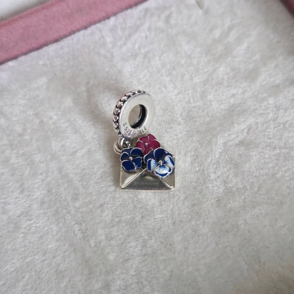 Pandora pansy flower envelope dangle charm - Image 2