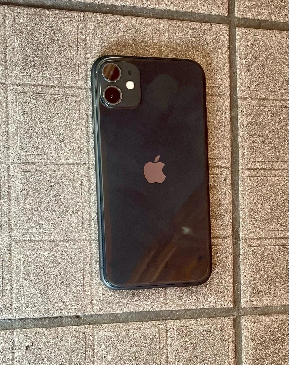 IPHONE 11 THREE NETWORK - Image 4