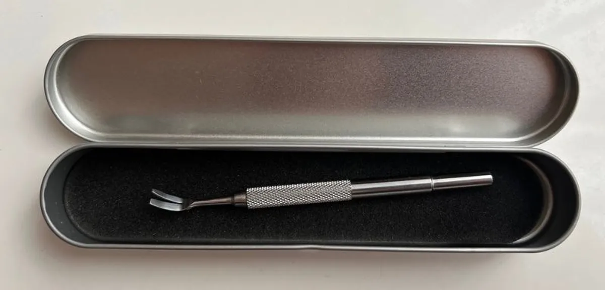 Tick Remover - Image 1