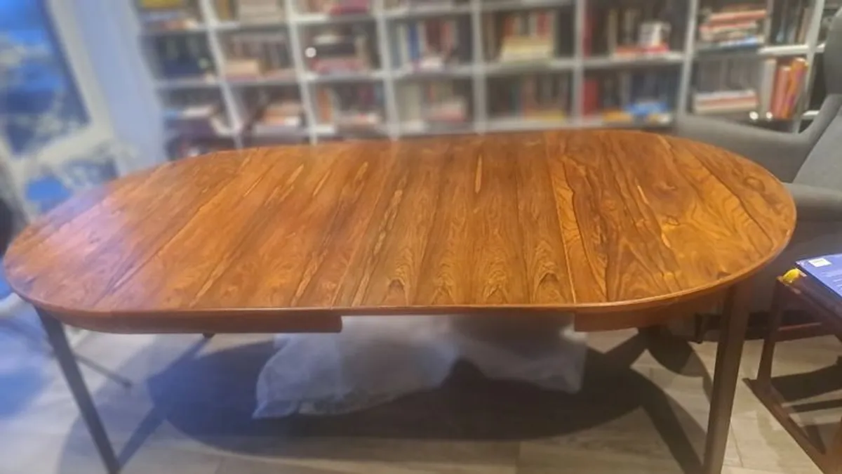 Mid-century dining table 1960s Danish rosewood - Image 1