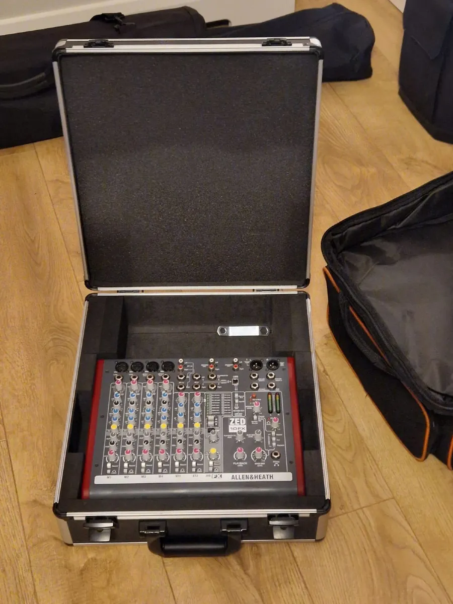 Allen & Heath ZED-10FX with hardcase and software - Image 4