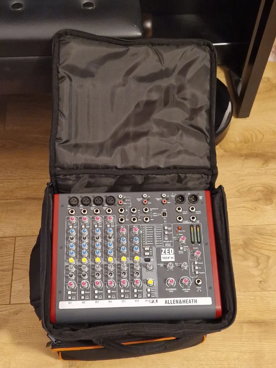 Allen & Heath ZED-10FX with hardcase and software - Image 1