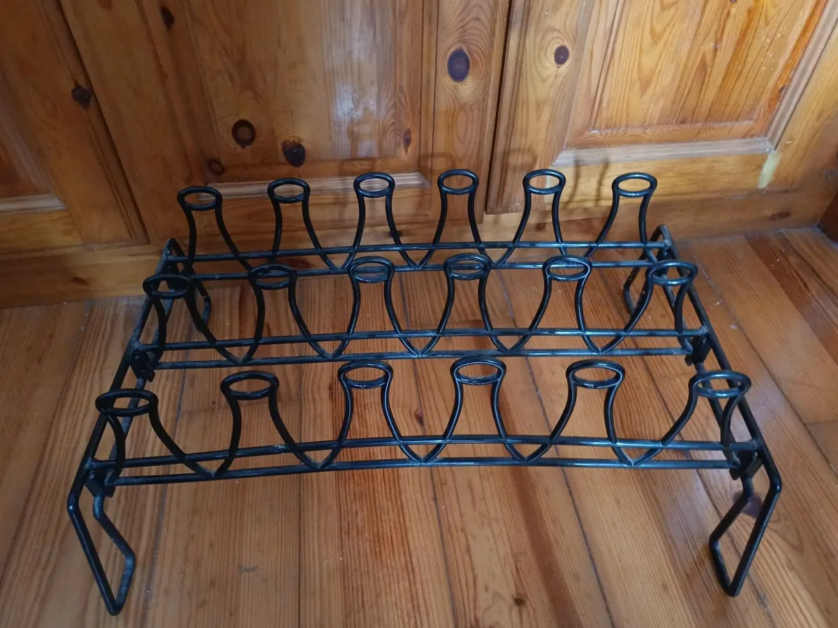Shoe rack - Image 1