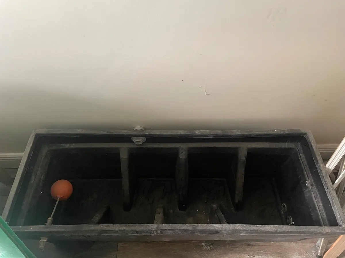 Plastic Water tank slim 60 gallon - Image 2