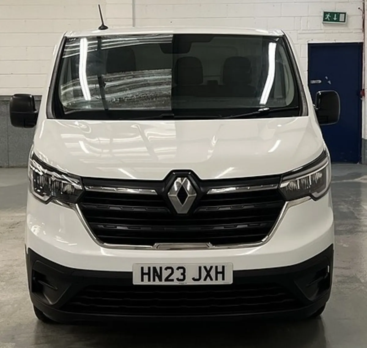 2023 Renault Trafic Panel Van - Image 1