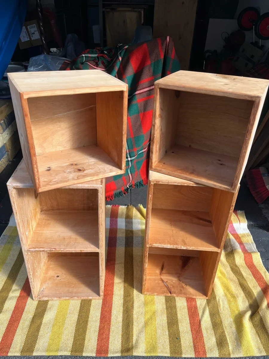 Storage cubes - Image 1