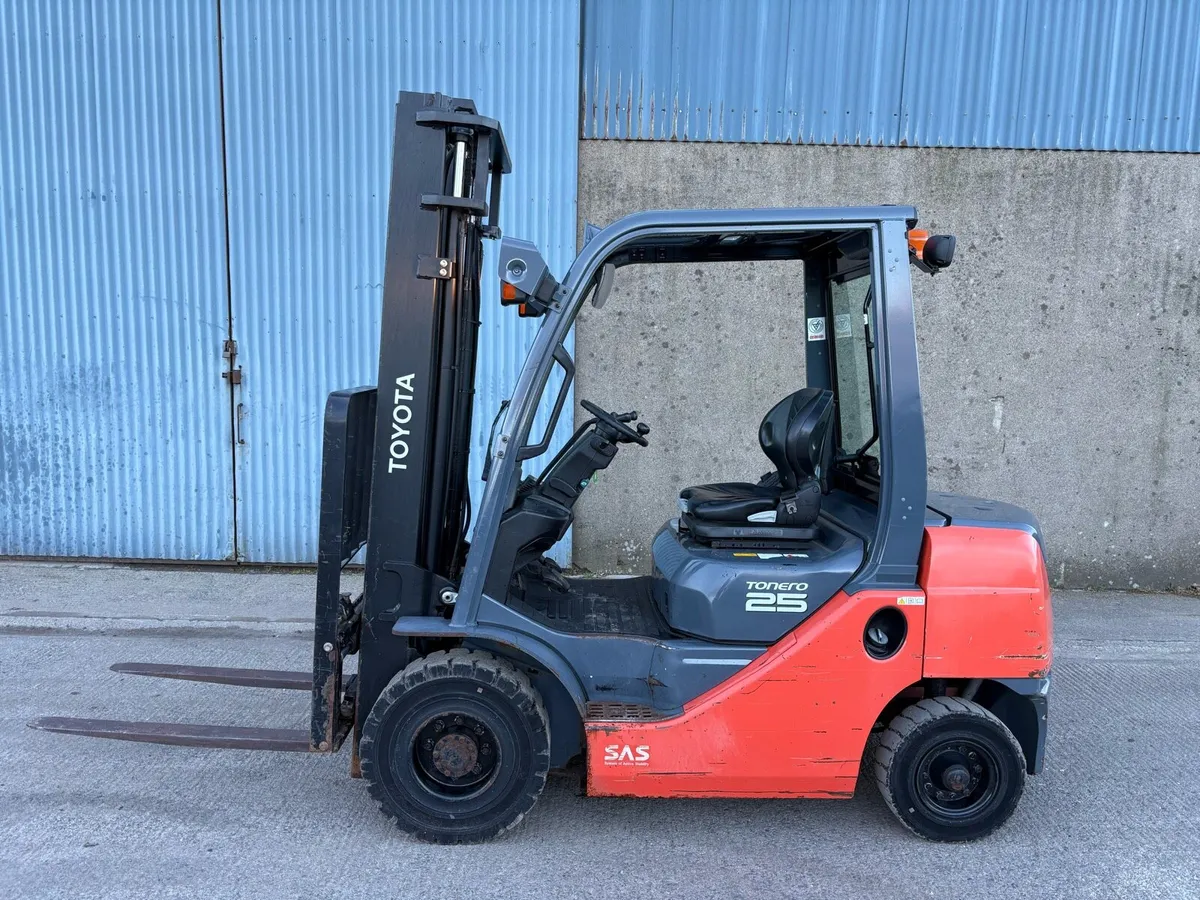 2018 Toyota 2.5 Tonne Diesel Forklift - Image 4