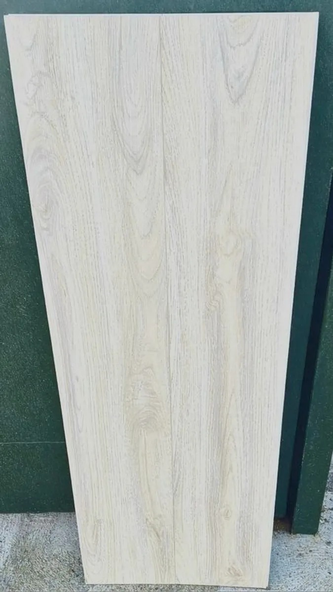 100% waterproof FLOORING - Image 4