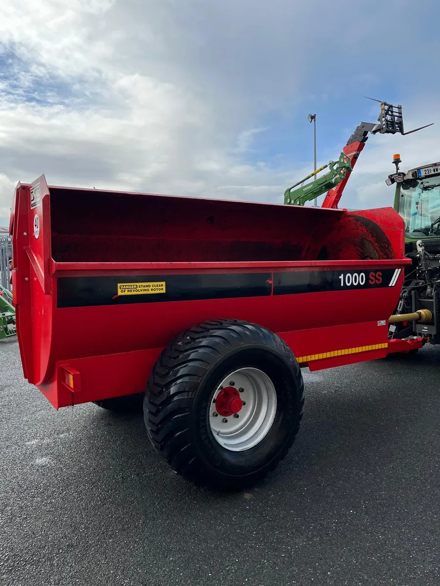 2023 Hispec 1000 Dung Spreader - €11,000 - No VAT - Image 4