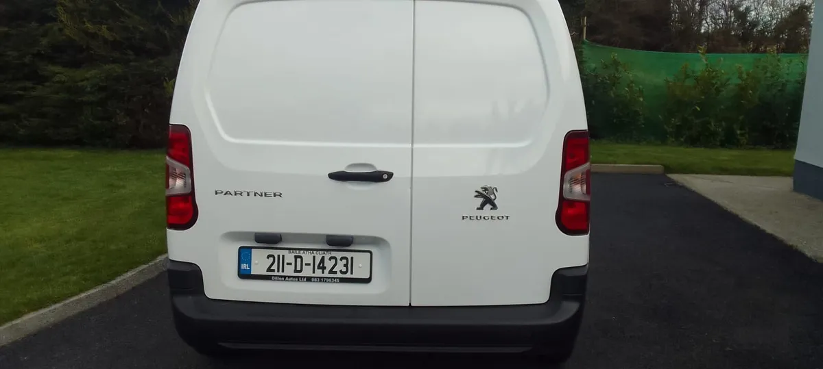 211 Peugoet Partner 1.5 Diesel - Spotless - Image 2
