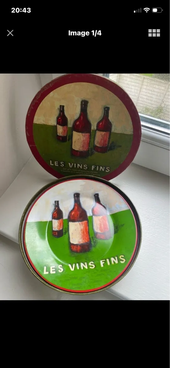 Cocktail Plates Set- Les Vins Fins - Image 1