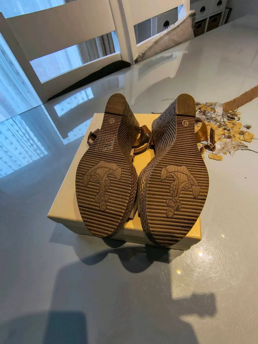 Bellissimo Sandals - Image 3