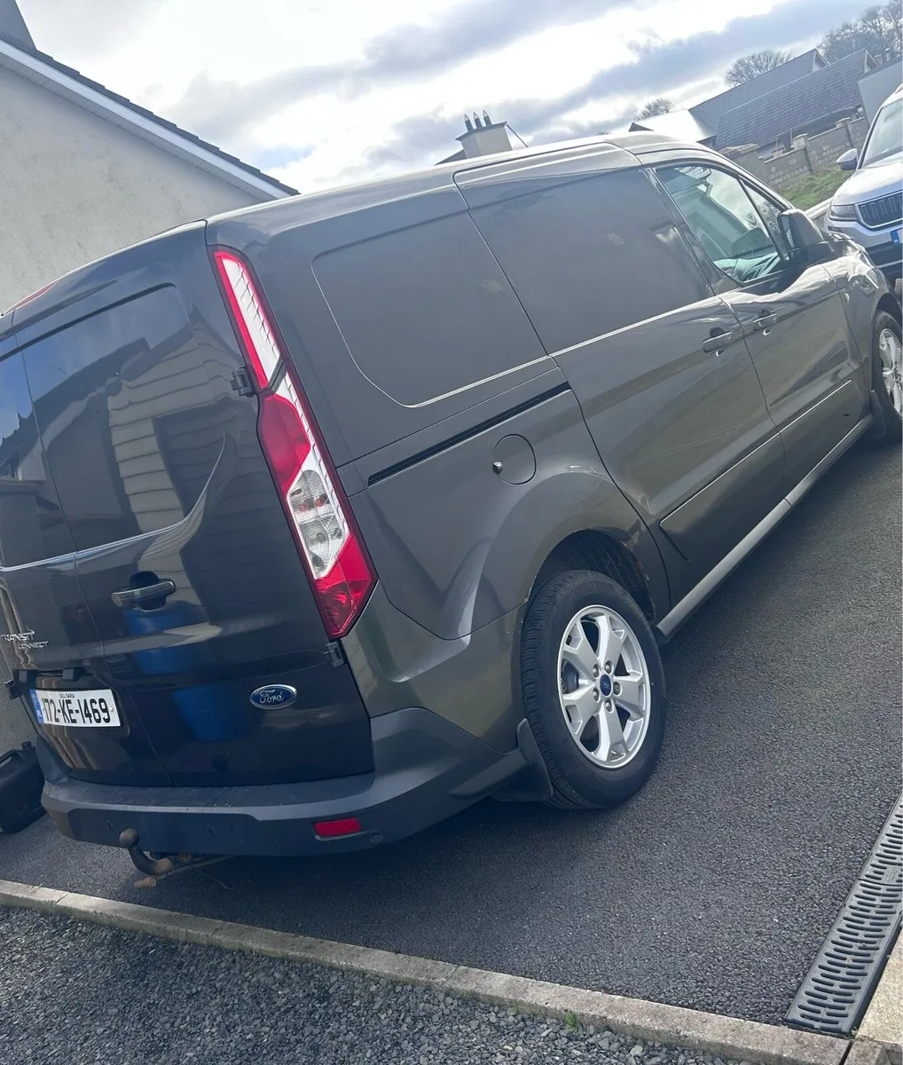 LWB Ford Transit Connect - Image 4