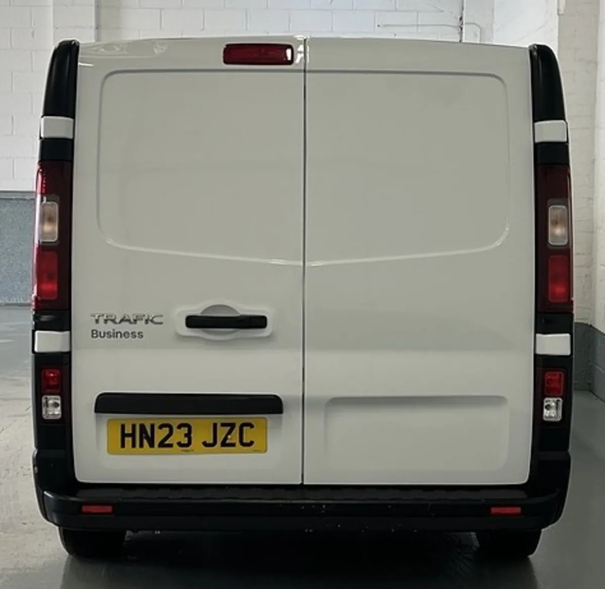 2023 Renault Trafic Panel Van - Image 3