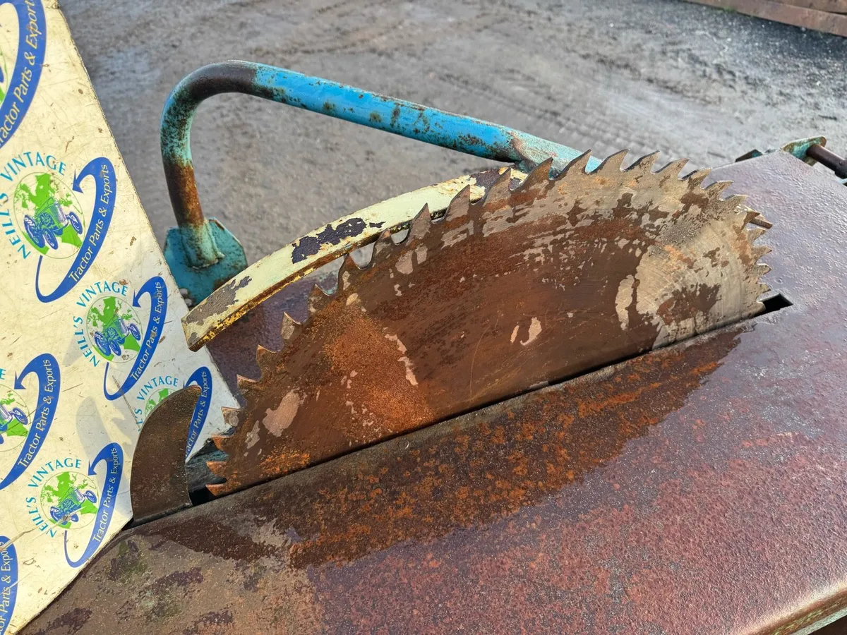 Kidd PTO Driven Tractor Sawbench - Image 3