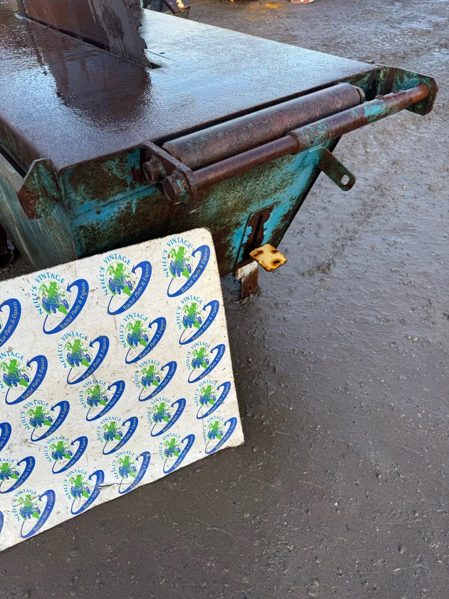 Kidd PTO Driven Tractor Sawbench - Image 4