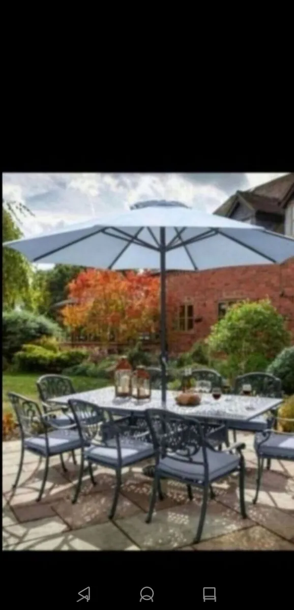 Demo Hartman Antique Grey Cast Aluminium 8 Seater - Image 1