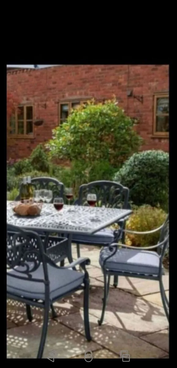 Demo Hartman Antique Grey Cast Aluminium 8 Seater - Image 2