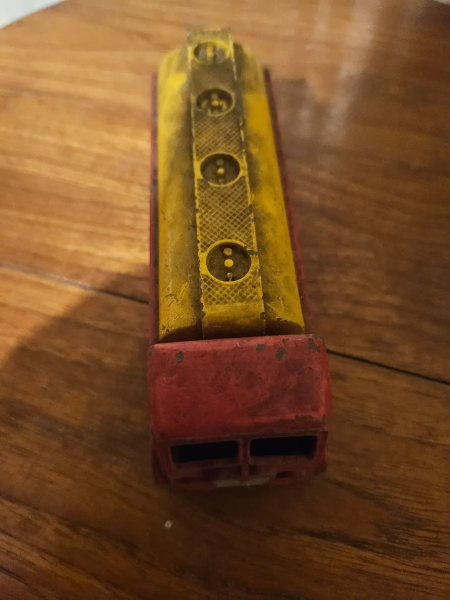 Dinky 1950's Shell Tanker - Image 4