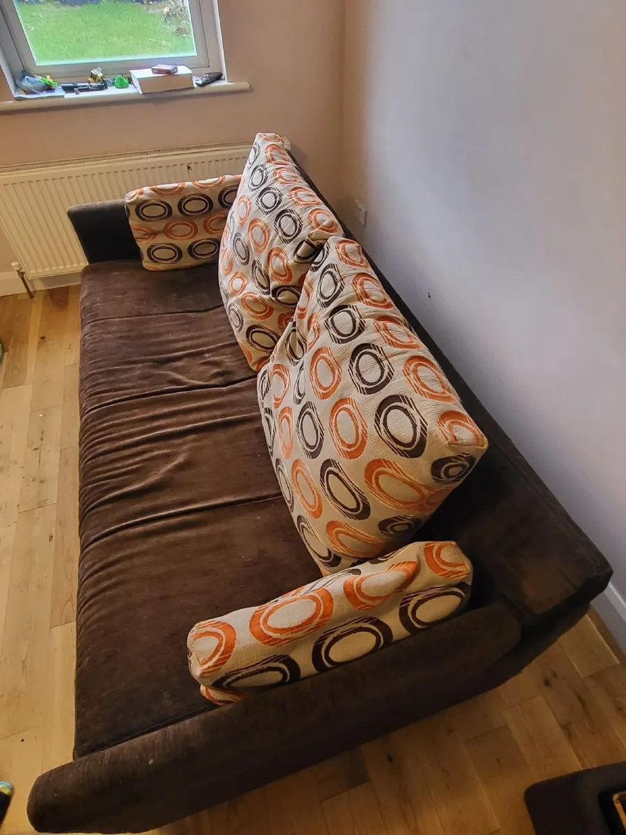 Fama 4 seater sofa - Image 4