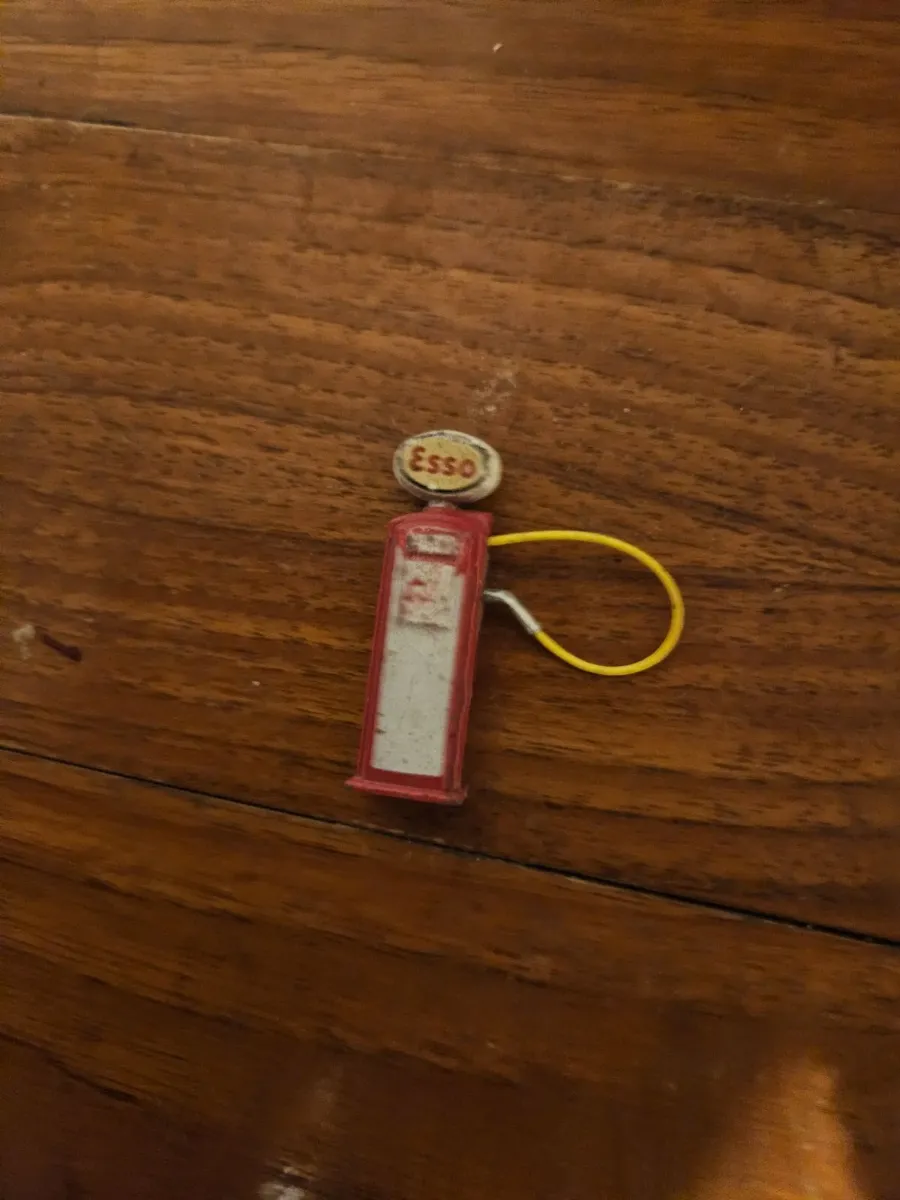 Dinky 1950's Petrol Pump - Image 2