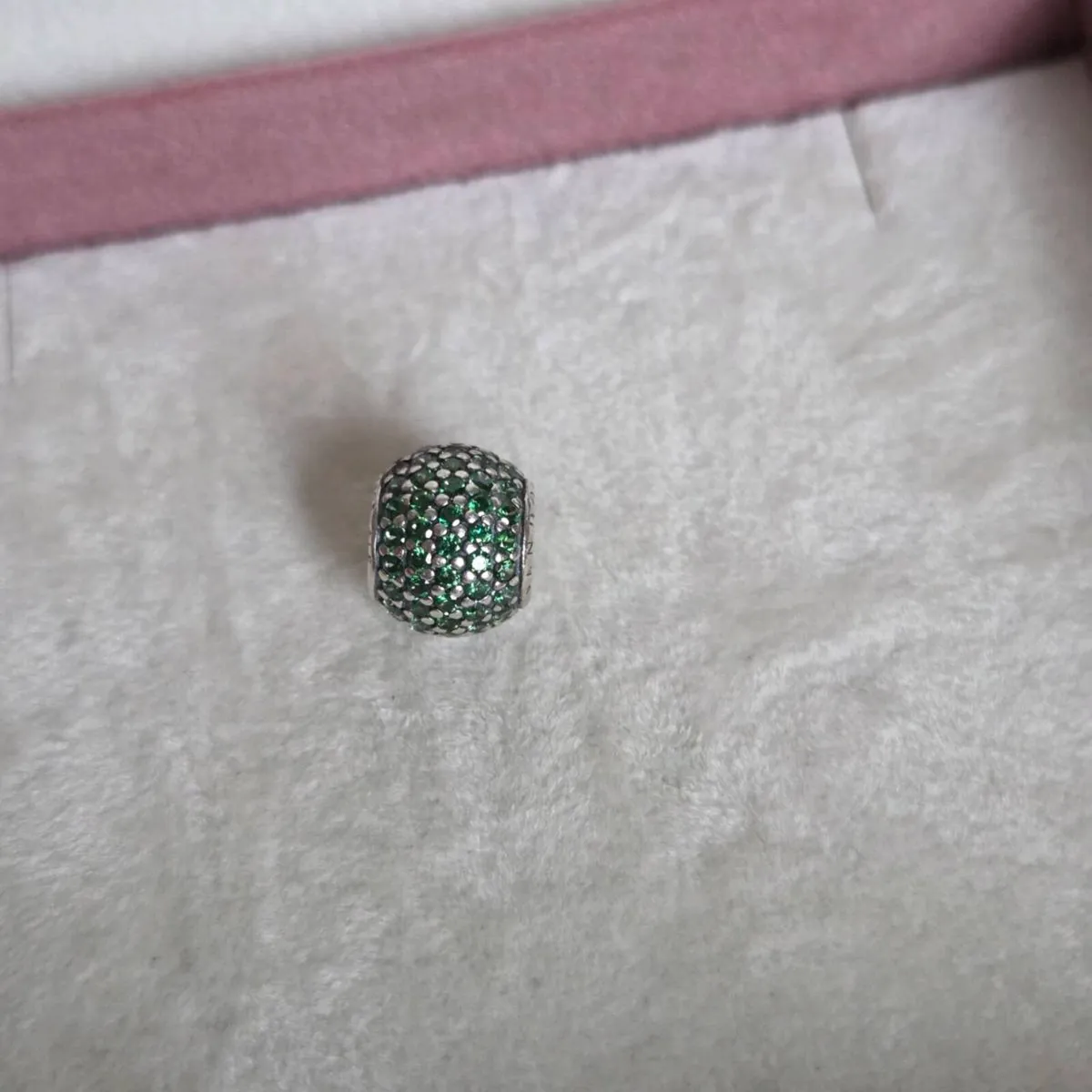 Pandora charm sparkly green perfect condition - Image 1