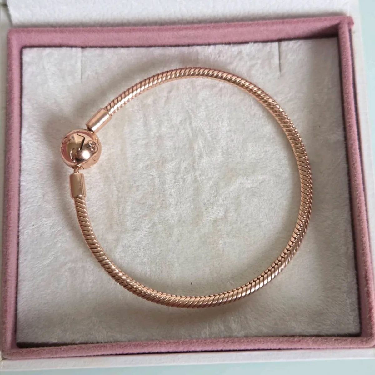 Pandora bracelet moments rose gold  size 18cm - Image 3