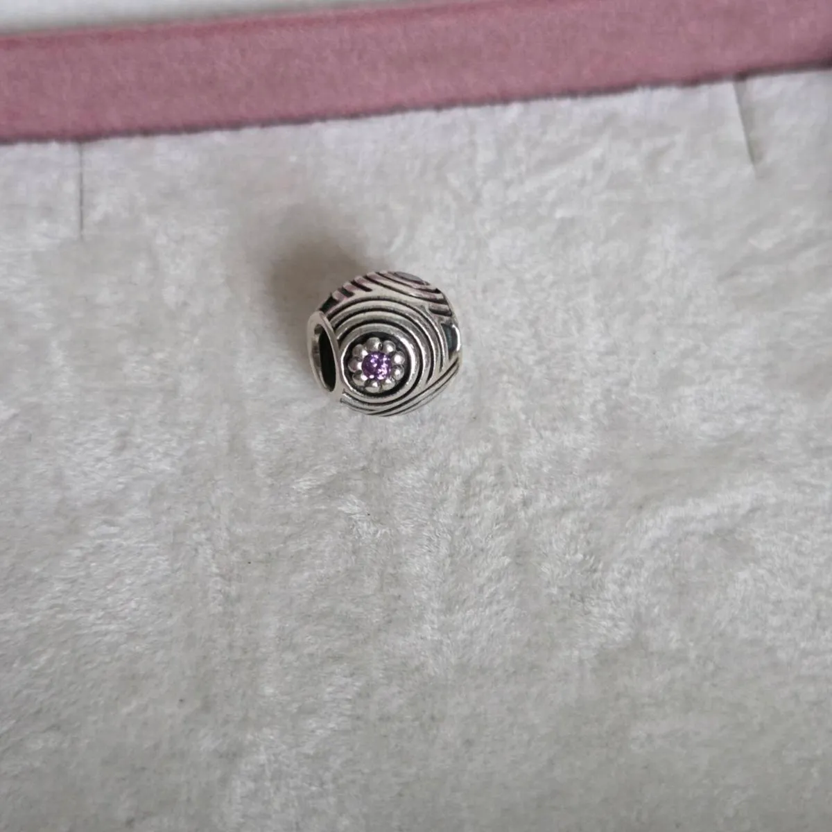 Pandora hypnotic purple stones charm - Image 1