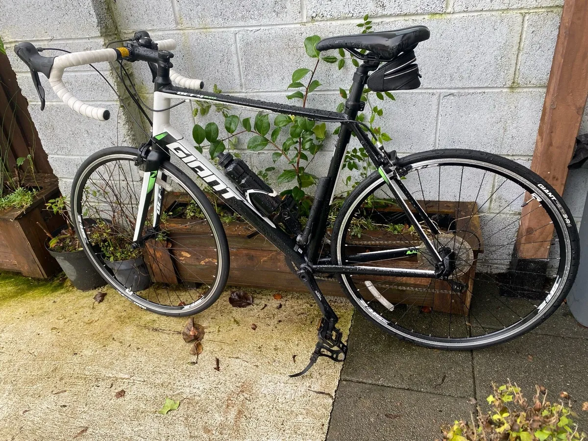 Giant defy 3 Large 22 inch frame - Image 4