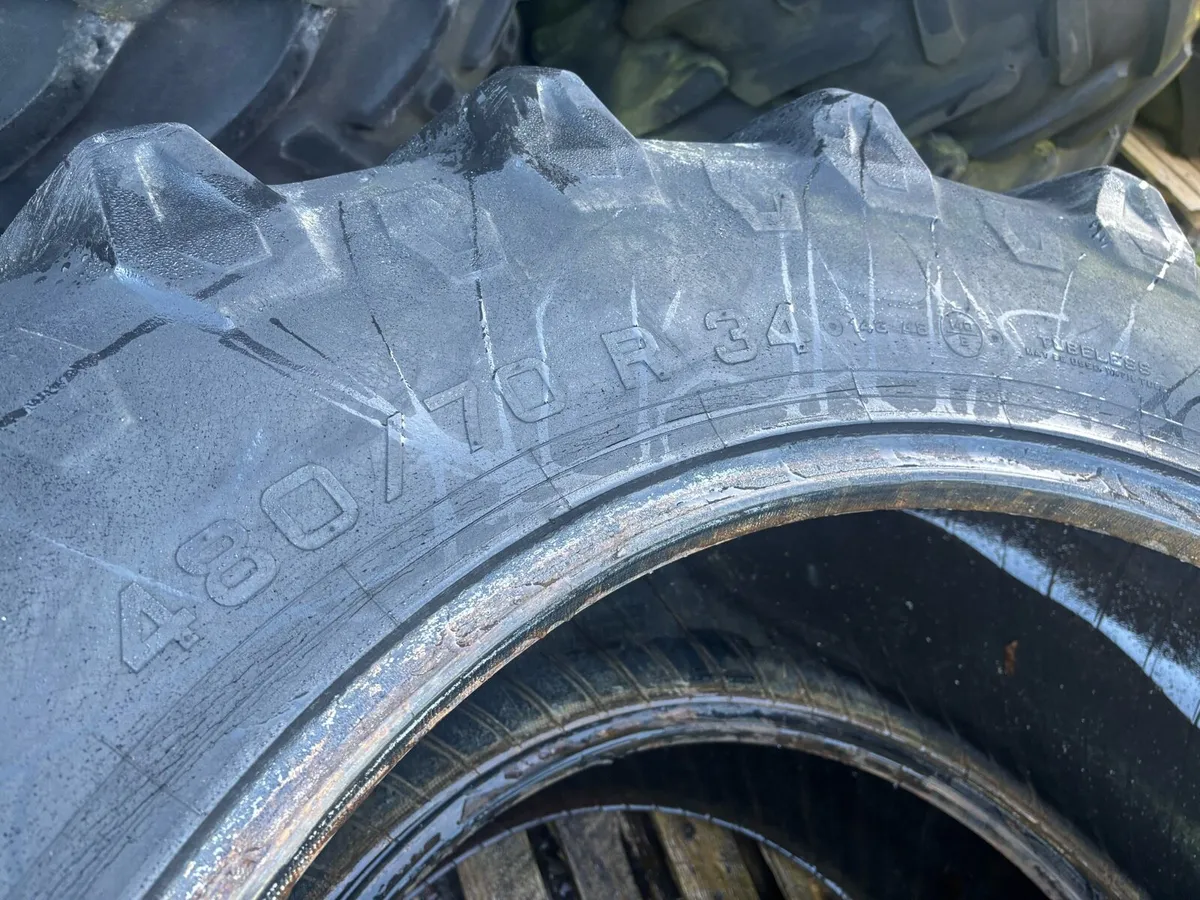 Pirelli Radials 480 / 70 / 34 - Image 3