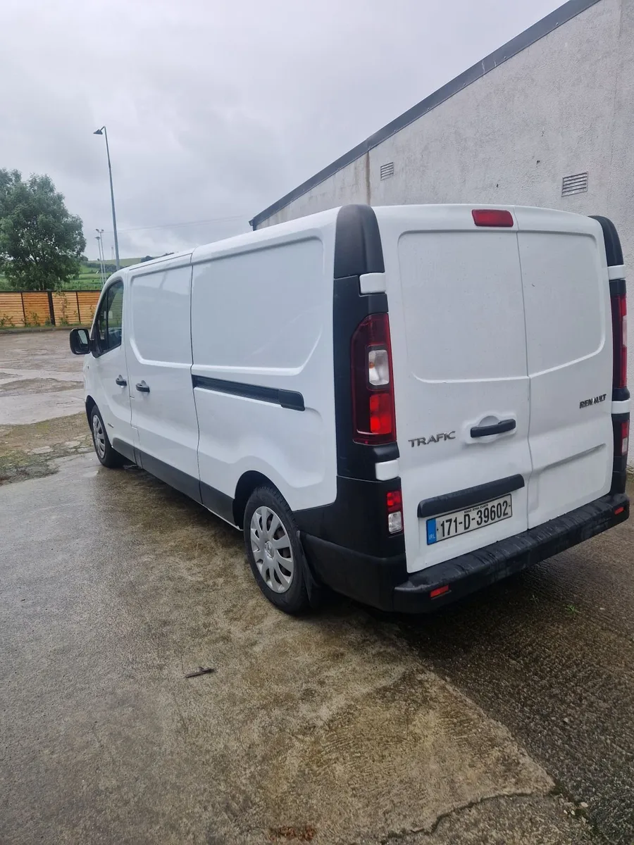 Renault Trafic 2017 - Image 3
