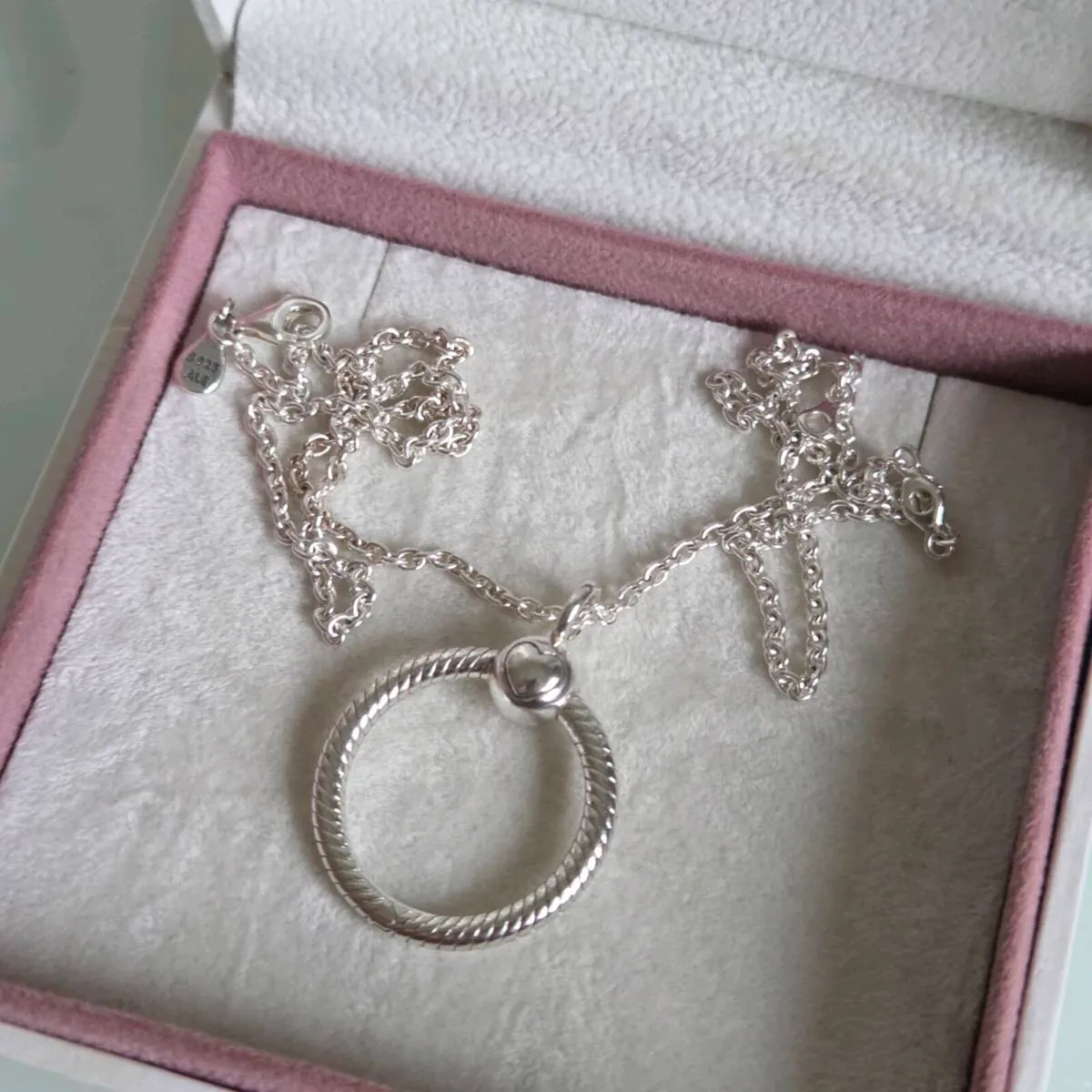 Pandora pendant O with ajustable necklace - Image 3