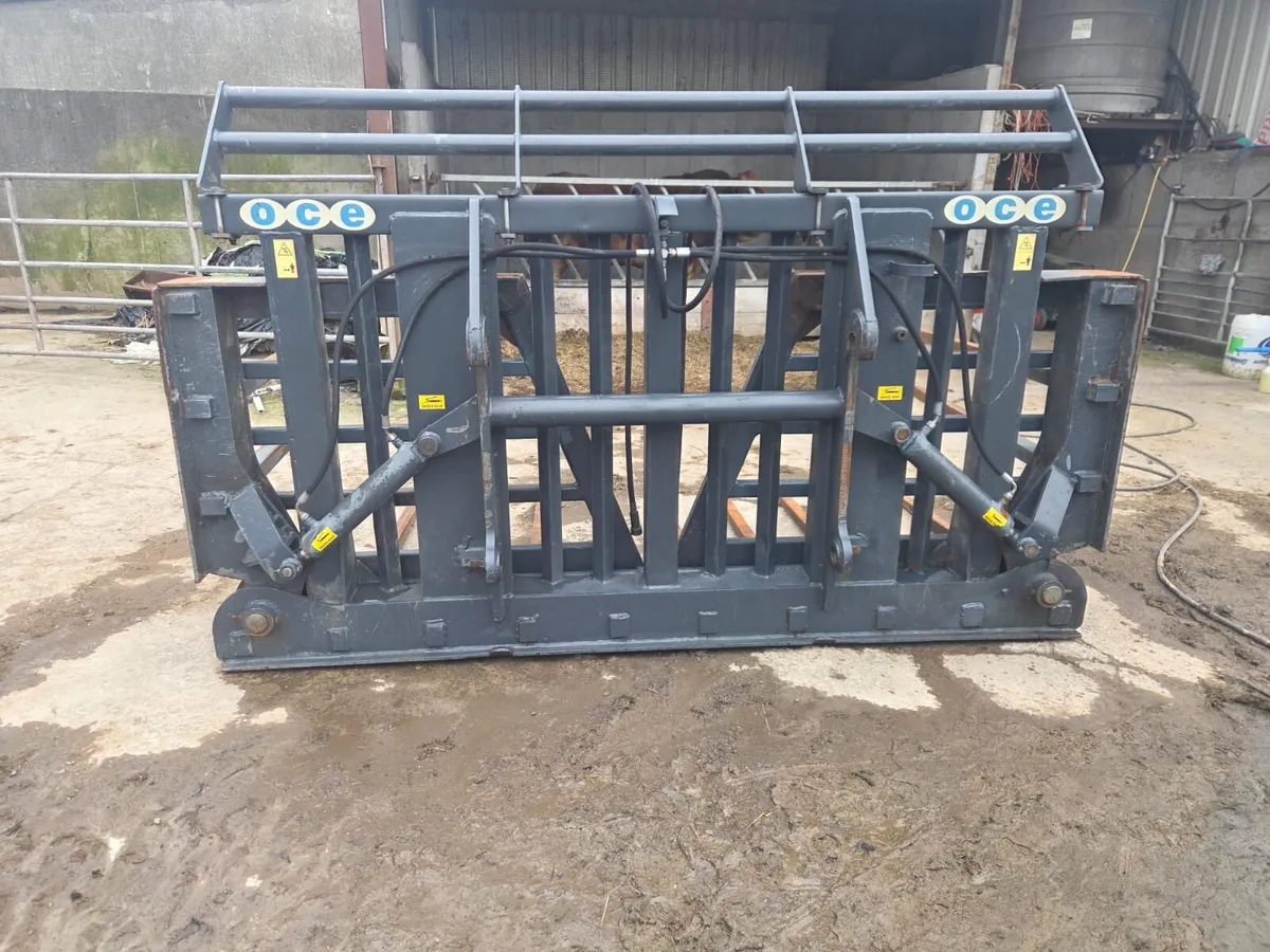 Oce 14ft Folding silage fork - Image 1