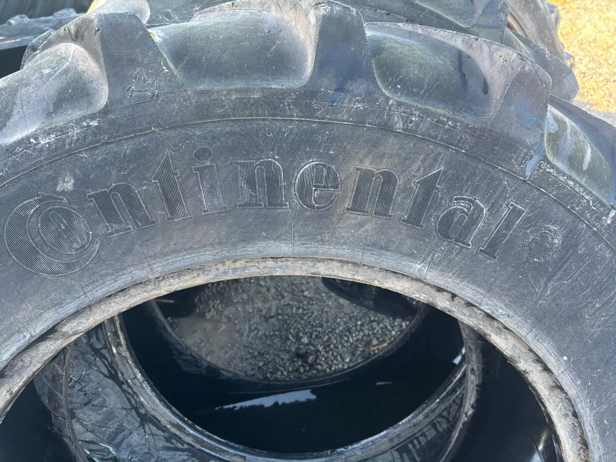 Continental radial tyres 16.9 x 34 - Image 2