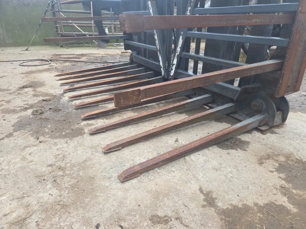 Oce 14ft Folding silage fork - Image 3